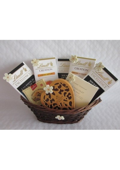 Gift basket Chocolats Godiva Lindt Villars Brussels gift