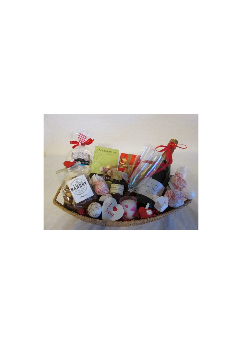 Romantic Delight - Gift Basket