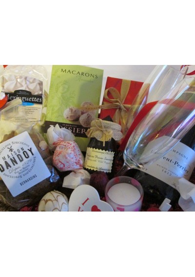 Romantic Delight - Gift Basket