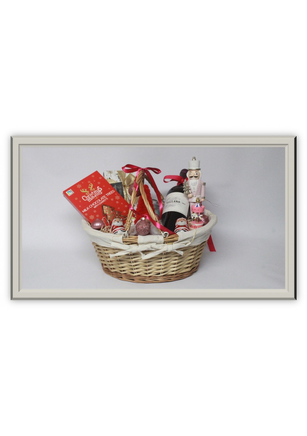 Christmas gift basket - Bordeaux Fronsac 2011 wine & fine chocolates